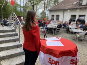 1. Mai 2: MdB Jasmina Hostert im Waldheim Raichberg