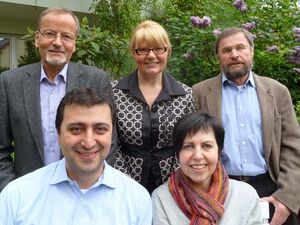 Hakan Caliskan und Karin Gürtler (vorne); Peter Gierer, Claudia Carl-Willing und Ulrich Storz (hinten)