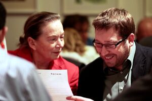 Monika Wüst am Politischen Aschermittwoch 2013 im Gespräch mit Daniel Campolieti