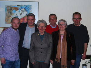 V.l.n.r.: Felix Goldberg, Christian Ruppert, Elfi Wilhelm, Jörg Gaiss, Erna Bayer, Wolfgang Mayer-Ernst