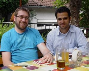 Daniel Campolieti (l.) und Nicolas Schäfstoß von der SPD engagieren sich politisch.